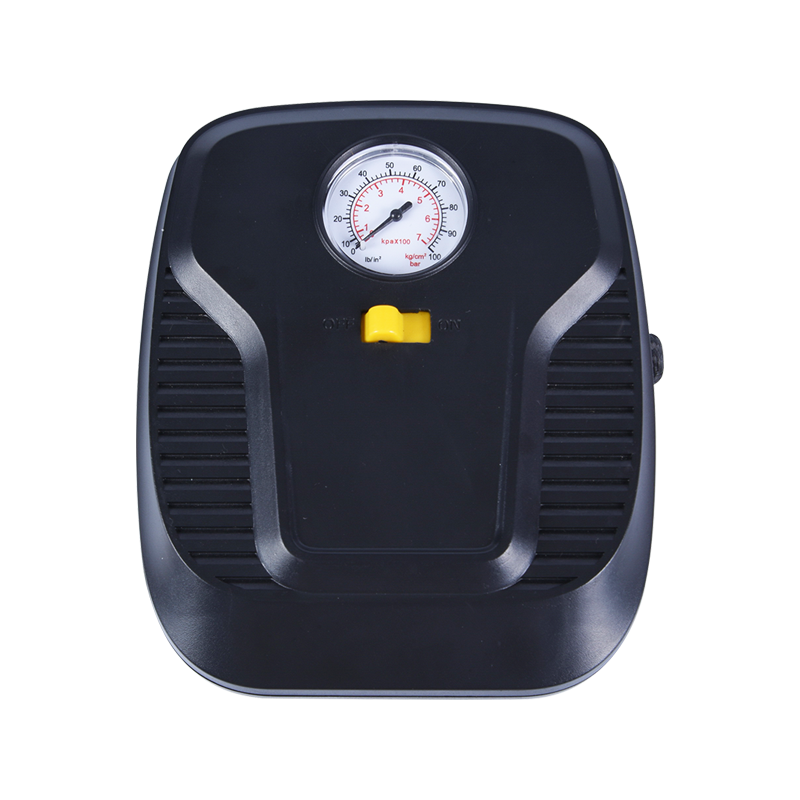 De HC626 -voertuigluchtpomp kan worden gebruikt voor het opblazen van auto's, basketballen, fietsen